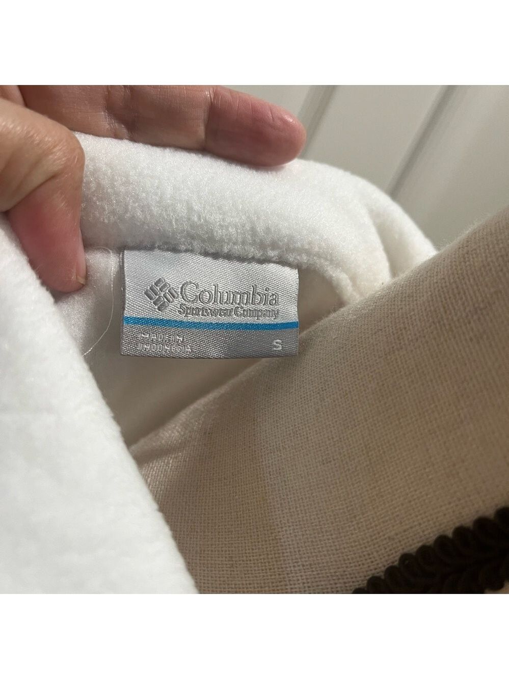 COLUMBIA LADIES WHITE FLEECE - Picture 4 of 5